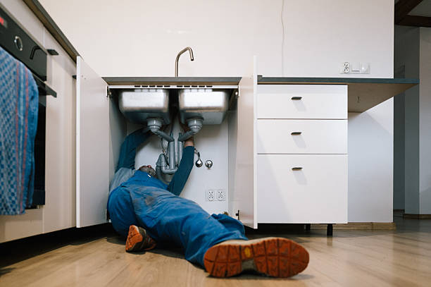 Professional Drain Cleaning technician working in Huntington Woods, MI